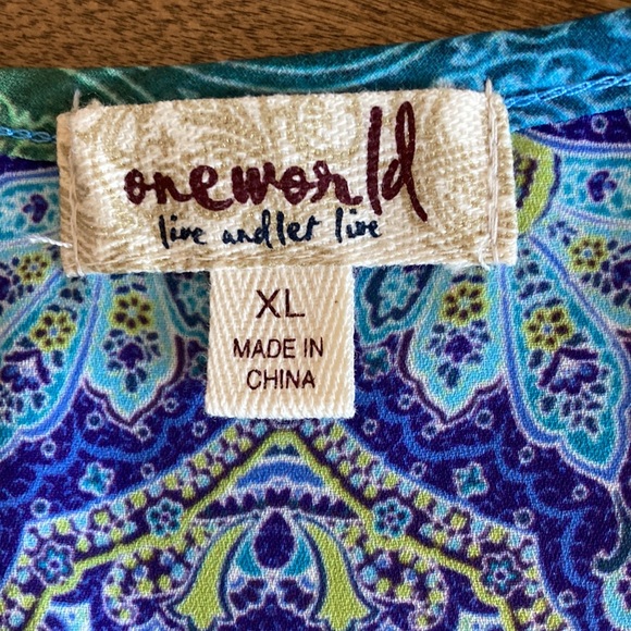 New One World live and let live top - Picture 5 of 6